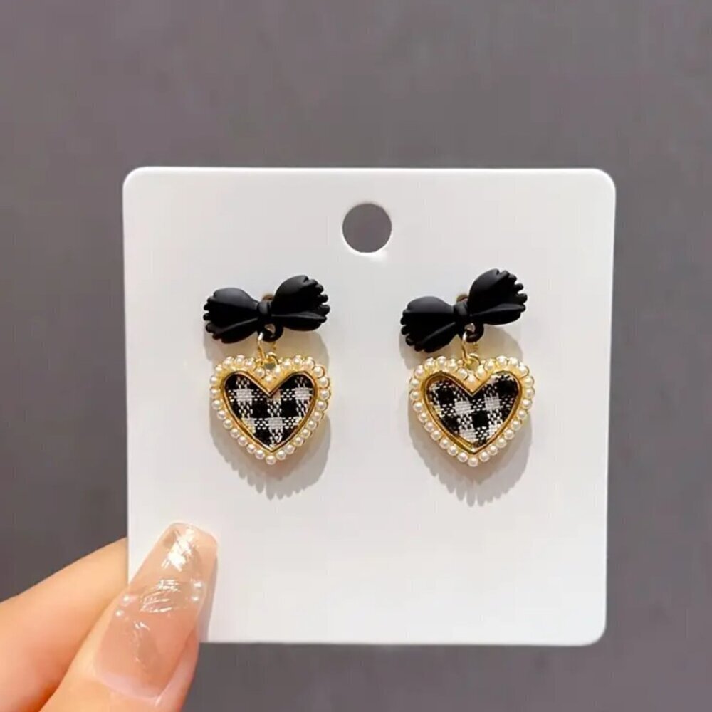 NEW black checkered bow earrings coquette bow jewelry bow dangle earrings - Picture 2 of 3